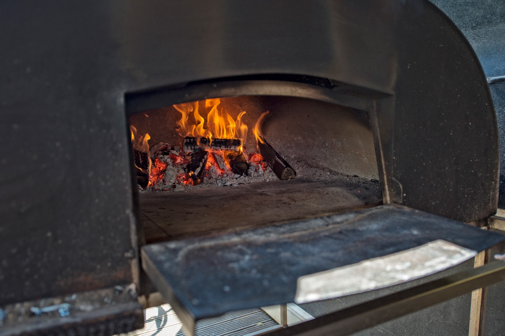 Deal Hoy Pizza Oven